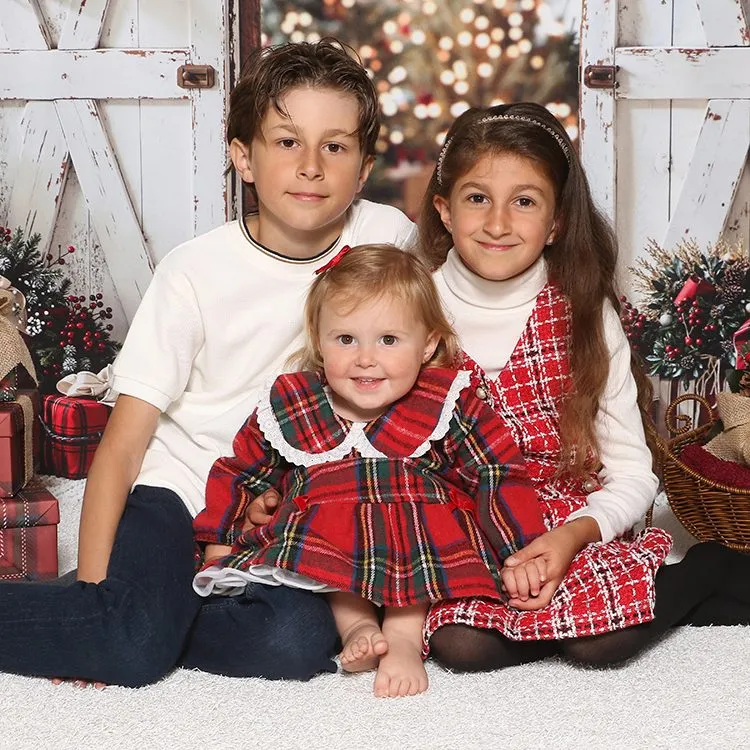 x3 Children together on Christmas scene