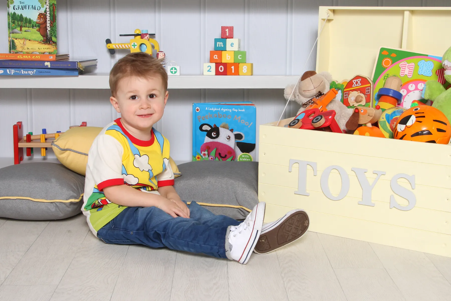 A summer toy box scene 